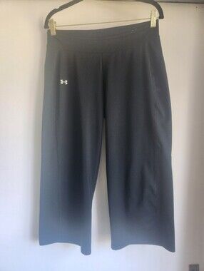 Under Armour Black Performance Cropped Wide Leg Yoga Pants M
